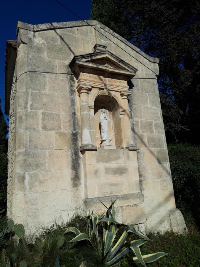 Mas De La Chapelle Sainte-Elisabeth Villa Tarascon Exterior photo