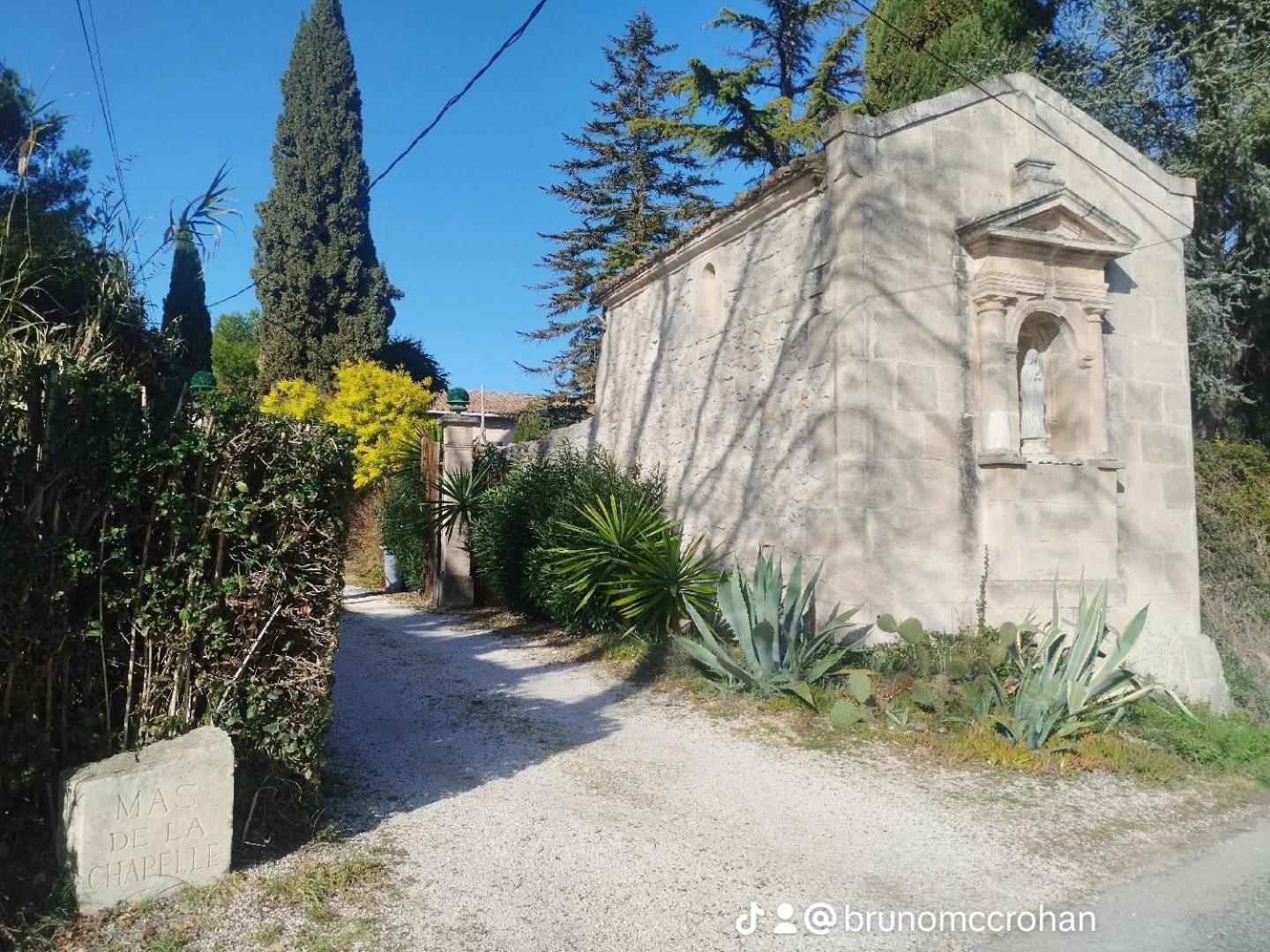 Mas De La Chapelle Sainte-Elisabeth Villa Tarascon Exterior photo